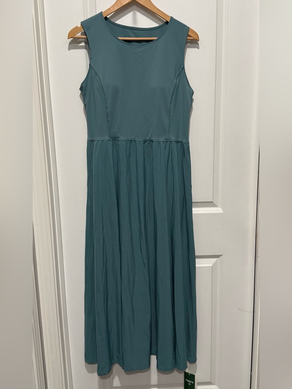 Breezeful Cut Out Midi Flowy Quick Dry Active Dress Built in Bra